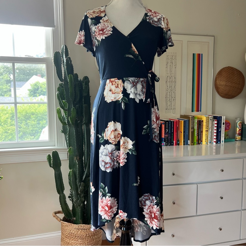 Fortune + Ivy Irene Faux Wrap Navy Flor Dress Size Medium